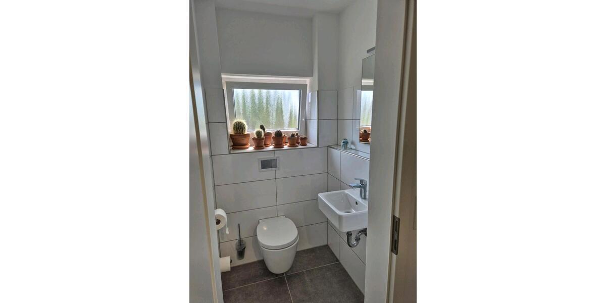 Dachgeschoßwohnung Leichlingen (Rheinland) - 3 Zimmer, 95 m&sup2;, 1.249&euro; | Angebot:26692780