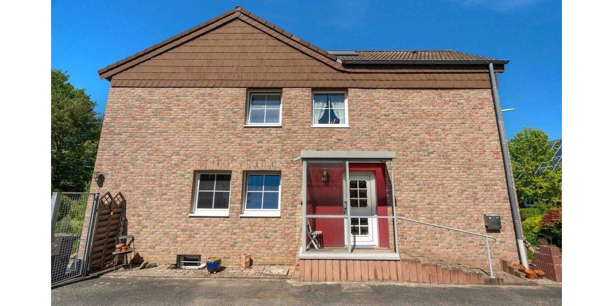 Mehrfamilienhaus, Wohnhaus Erftstadt / Bliesheim Bliesheim - 8 Zimmer, 255 m&sup2;, 769.000&euro; | Angebot:26583297