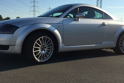 Audi TT 190.000 km 8.700 &euro; Köln 51063