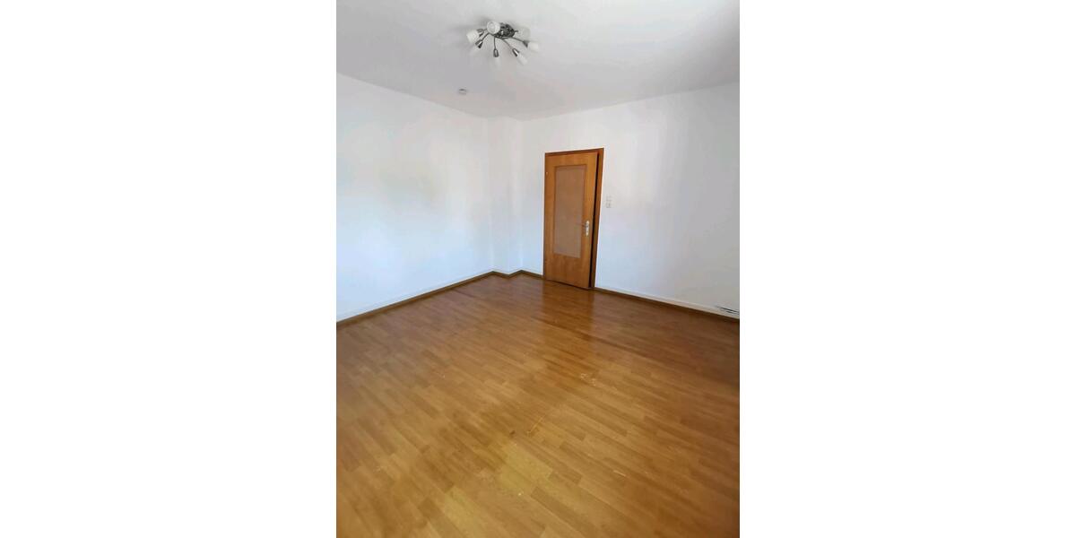 Etagenwohnung Wermelskirchen - 3 Zimmer, 80 m&sup2;, 1.070&euro; | Angebot:26381653