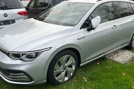 VW Golf 33.784 km 24.750 &euro; Düsseldorf 40472