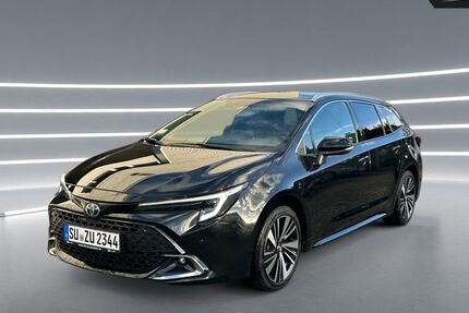 Toyota Corolla 9.900 km 31.390 € Köln 51149