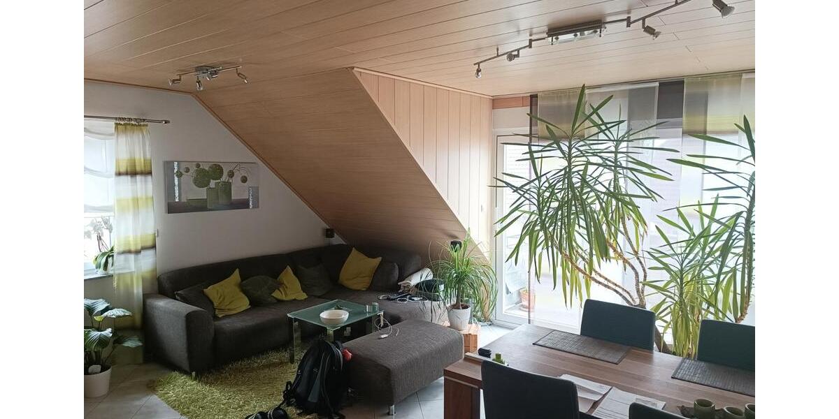 Dachgeschoßwohnung Bergisch Gladbach Gronau - 3 Zimmer, 85 m&sup2;, 960&euro; | Angebot:26606875