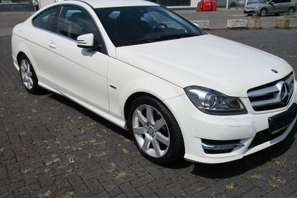 Mercedes-Benz C 250 92.000 km 17.990 € BERGHEIM 50126