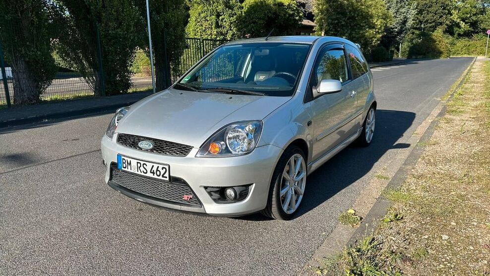 Ford Fiesta 167.500 km 4.500 € Brühl 50231