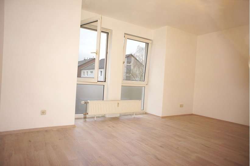 Etagenwohnung Düsseldorf Stadtbezirk 9 - 1 Zimmer, 25 m&sup2;, 399&euro; | Angebot:27153120