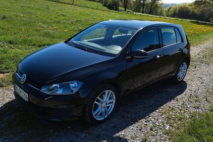 VW Golf 117.000 km 9.500 &euro; Hückeswagen 42499