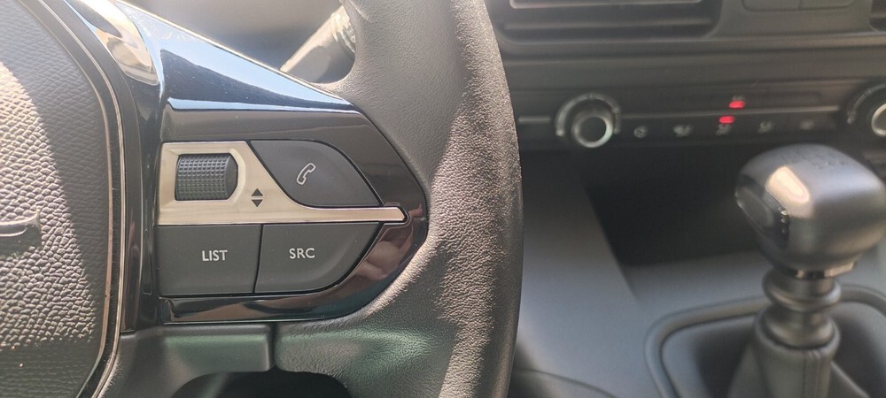 Peugeot Rifter L1 Active PureTech 110 81.000 km 15.900 € Köln 50667