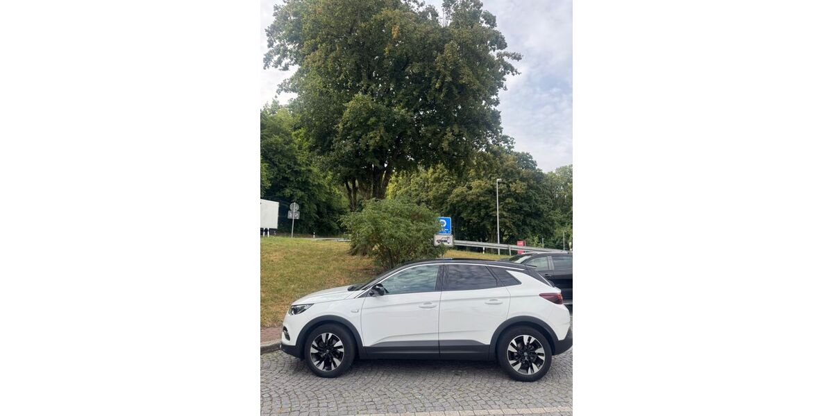 Opel Grandland (X) 162.000 km 17.500 &euro; Langenfeld 40764