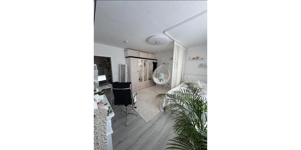 Erdgeschoßwohnung Bergisch Gladbach - 2 Zimmer, 66 m&sup2;, 220.000&euro; | Angebot:24652816