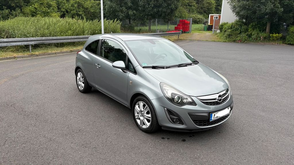 Opel Corsa 180.000 km 2.490 &euro; Dormagen 41539