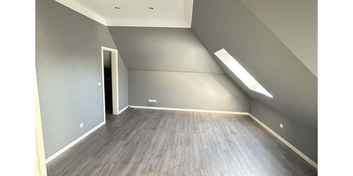 Einfamilienhaus Troisdorf Bergheim - 5.5 Zimmer, 226 m&sup2;, 2.489&euro; | Angebot:25384516