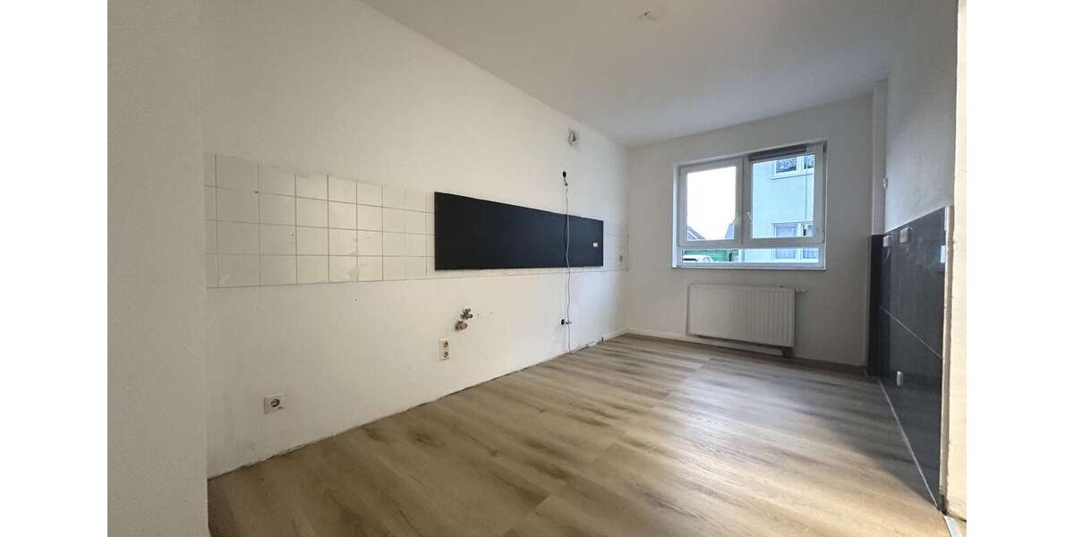 Charmante Doppelhaushälfte mit Wintergarten, Garten und vielseitigen Nutzungsmöglichkeiten 5 zimmer