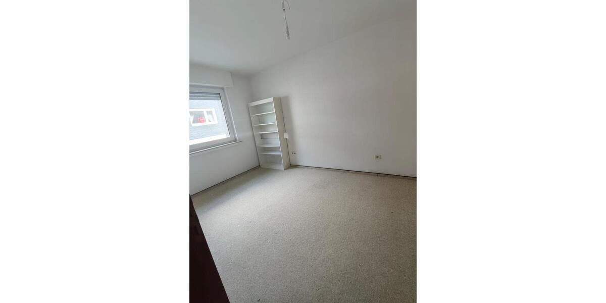 Erdgeschoßwohnung Remscheid Reinshagen - 2 Zimmer, 68 m&sup2;, 500&euro; | Angebot:26323574