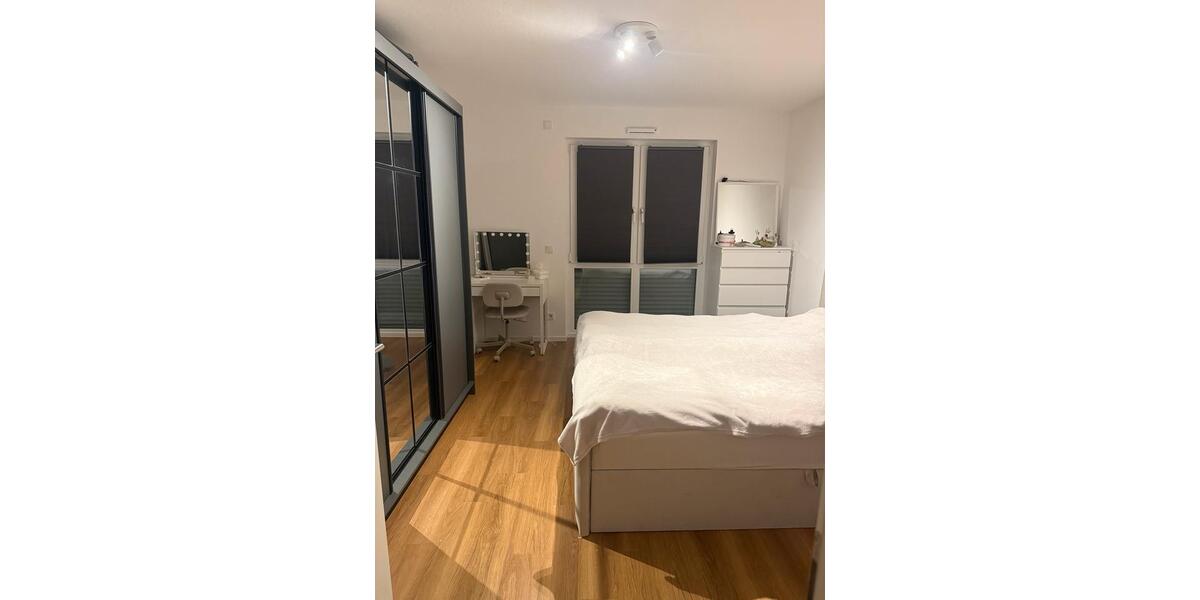 Erdgeschoßwohnung Bergisch Gladbach - 2 Zimmer, 72 m&sup2;, 1.251&euro; | Angebot:25174142