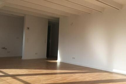 Maisonette-Dachgeschoss-Wohnung in Köln-Raderthal mit Südbalkon zimmer