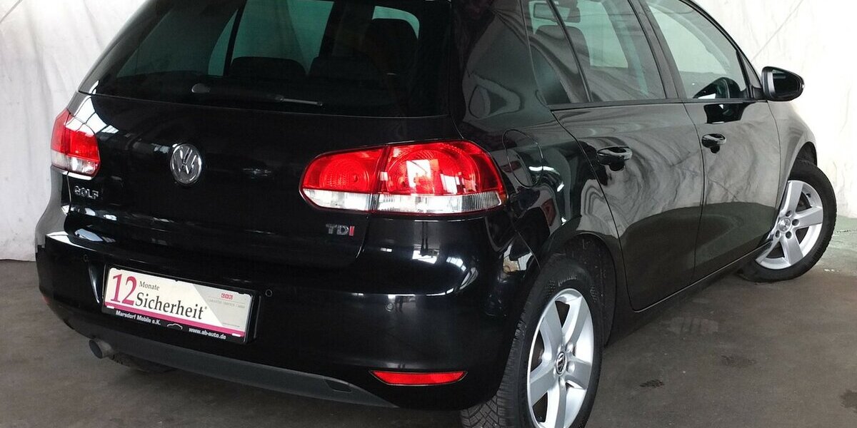 VW Golf 1.6TDi TEAM neuer ZAHNRIEMEN KLIMAAUTOMATIK 159.855 km 7.804 &euro; Köln 50858