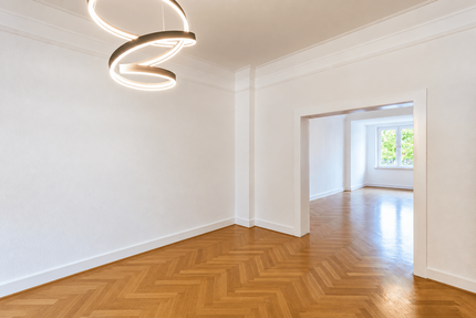 Haus Düsseldorf Niederkassel - 8 Zimmer, 323 m&sup2;, 6.000&euro; | Angebot:27591111