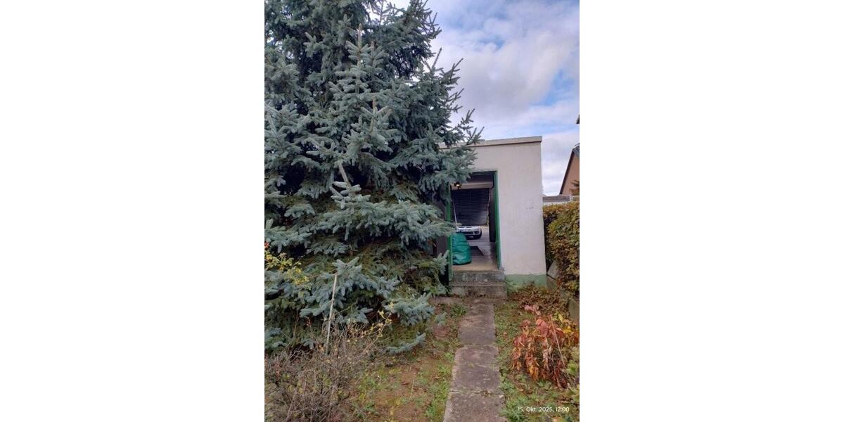 Gute Gelegneheit Großzügig geschnittenes Reihenendhaus mit Balkon, schönem Garten und Garage 6 zimmer