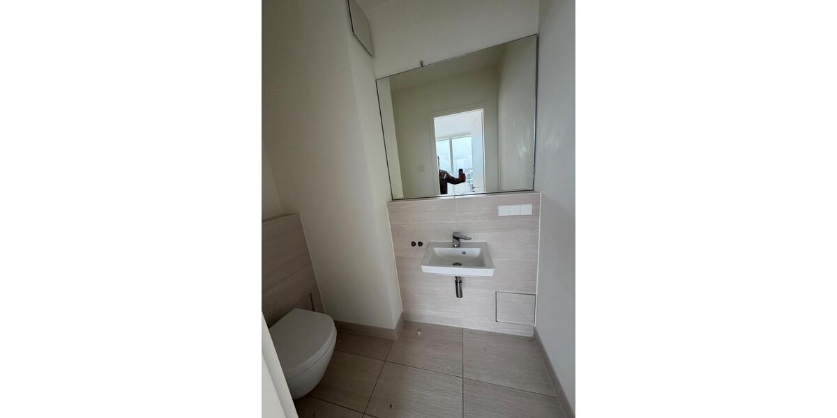 Einfamilienhaus Düsseldorf Heerdt - 3 Zimmer, 99 m&sup2;, 2.350&euro; | Angebot:25275204