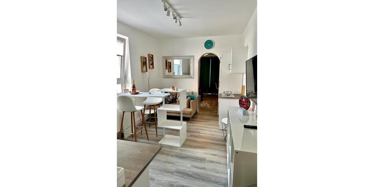 Erdgeschoßwohnung Köln Nippes - 2 Zimmer, 35 m&sup2;, 1.450&euro; | Angebot:26478166