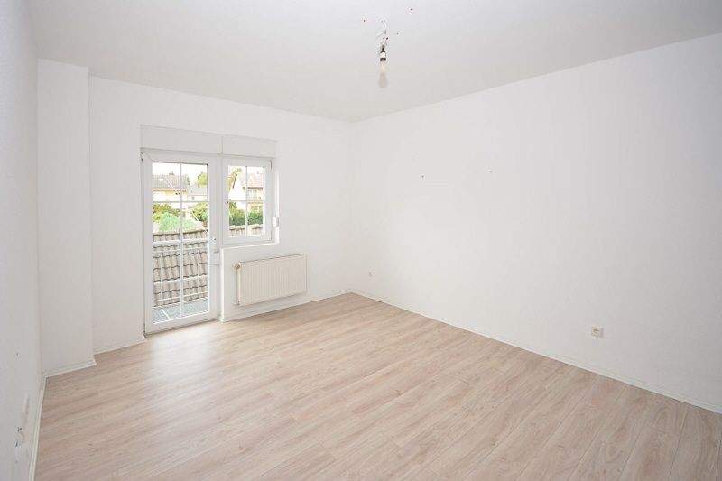 Gepflegtes Reihenhaus mit modernisierter Ausstattung, Garten, Keller und zwei Stellplätzen 5 zimmer