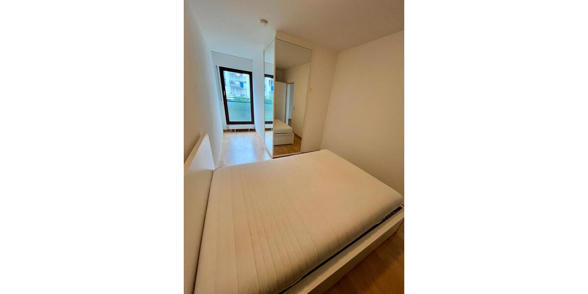 Etagenwohnung Köln Ehrenfeld - 2 Zimmer, 52 m&sup2;, 1.350&euro; | Angebot:26413874