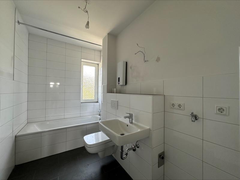 Gemütliche 2-Zi.-Wohnung mit Balkon und eigenem Garten!