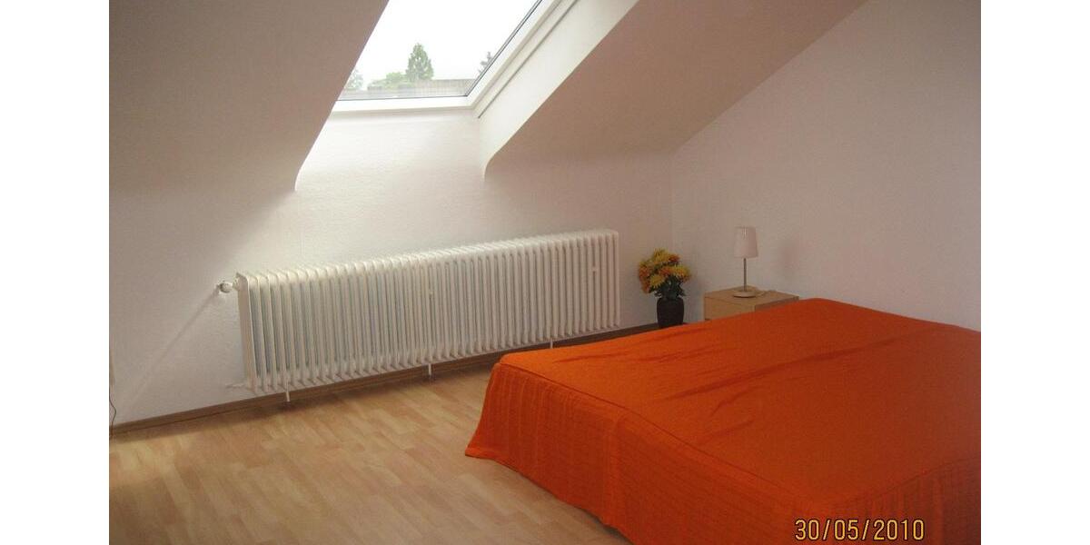 Attraktive Dachgeschosswohnung, 60 m² 2. Etage Neuss Pomona 2.5 zimmer